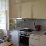 Kamenný Dům S Výhledem Na Zámek 20km Od Prahy